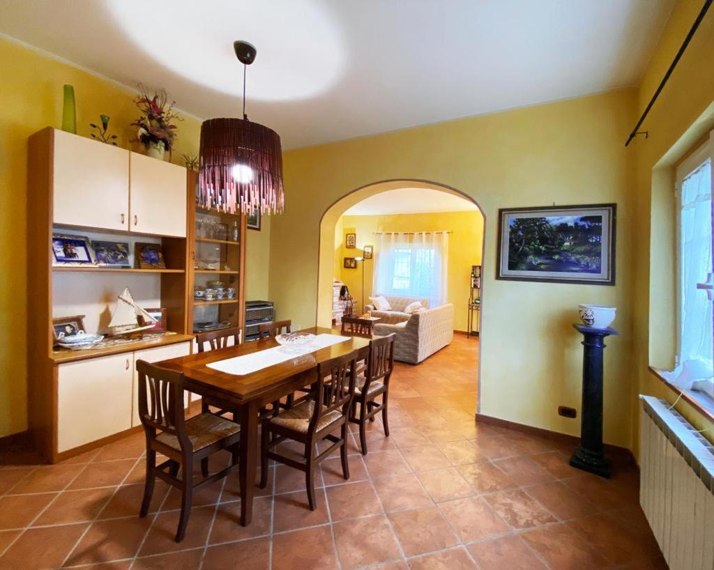 La Madonnina Bed and Breakfast Querceta Εξωτερικό φωτογραφία
